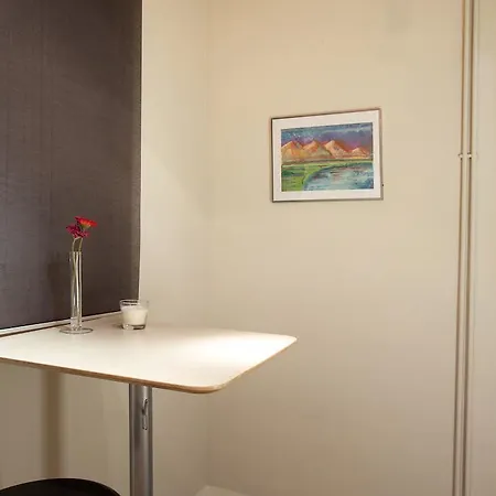 Modernist Apartment Barcelona Room photo